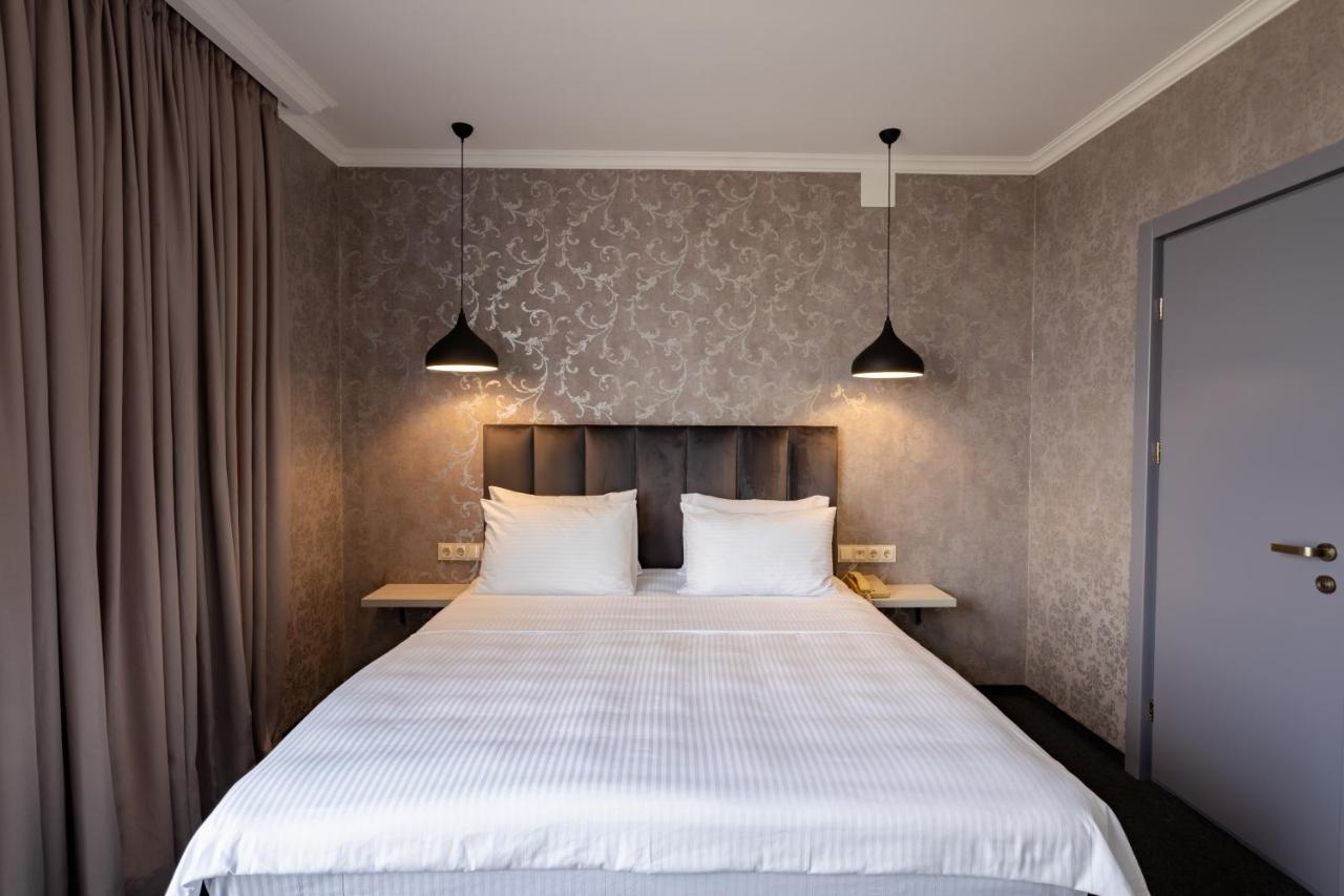 Hotel Day Inn Тбилиси Экстерьер фото