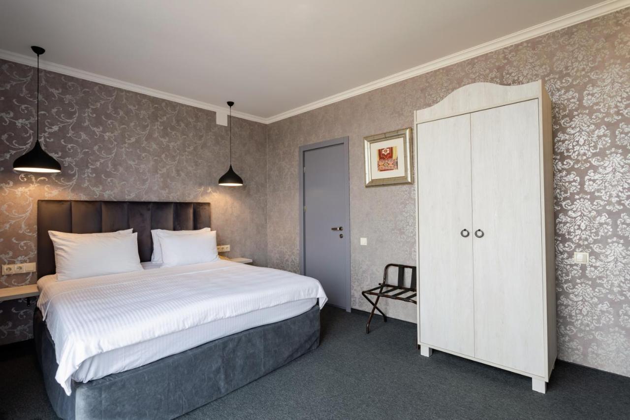 Hotel Day Inn Тбилиси Экстерьер фото