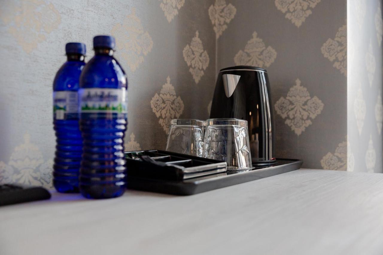 Hotel Day Inn Тбилиси Экстерьер фото