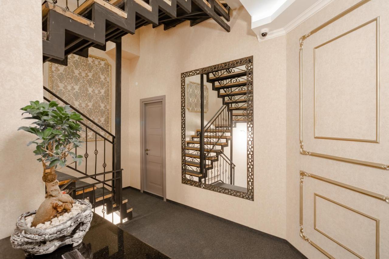 Hotel Day Inn Тбилиси Экстерьер фото